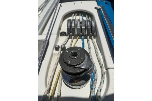 That s Not Ideal 38ft Beneteau Yacht For Sale