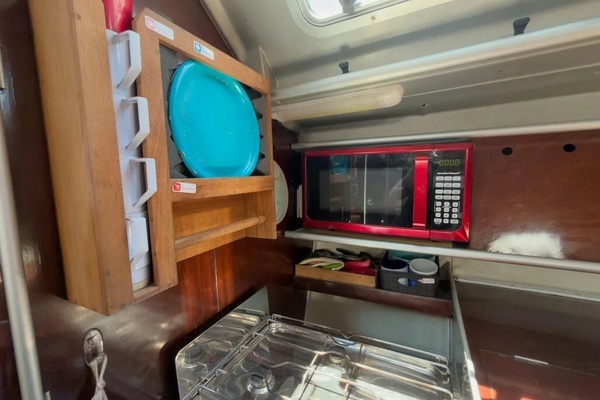 That s Not Ideal 38ft Beneteau Yacht For Sale