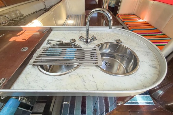 That s Not Ideal 38ft Beneteau Yacht For Sale