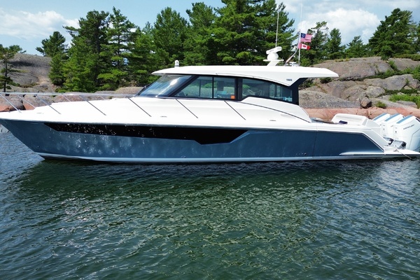 2025 Tiara Yachts 48