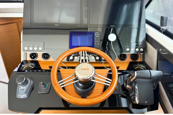 Nauti Life 48ft Tiara Yachts Yacht For Sale