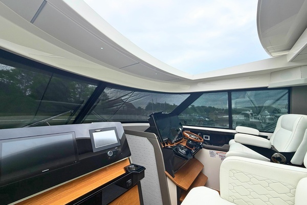 Tiara Yachts 48 LE Yacht For Sale