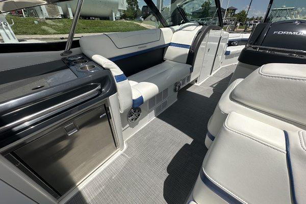 35ft Formula Yacht For Sale