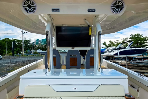 34ft Regal Yacht For Sale