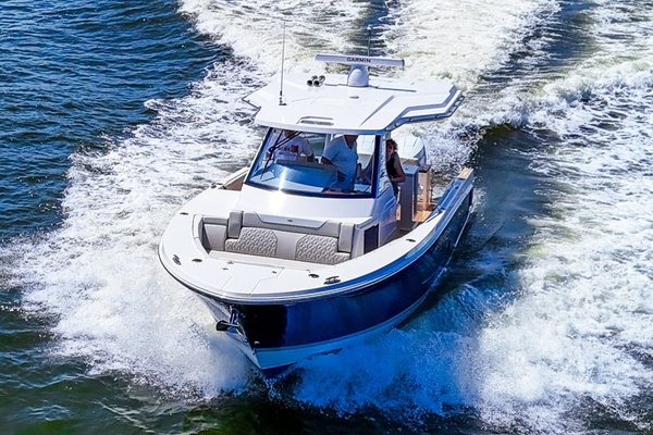 34ft Regal Yacht For Sale