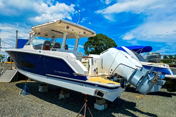 34ft Regal Yacht For Sale
