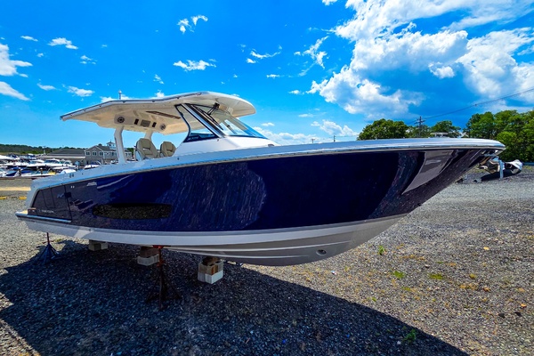 34ft Regal Yacht For Sale