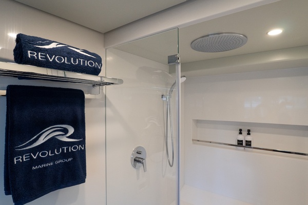 Main Ensuite Shower Detail