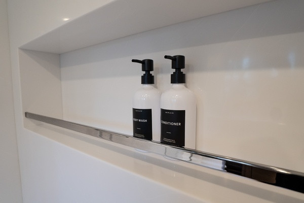 Main Shower Details