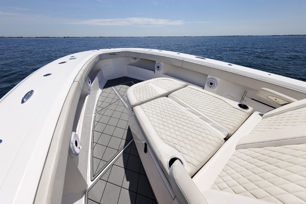 LONESOME COWBOY 39ft Front Runner Yacht For Sale