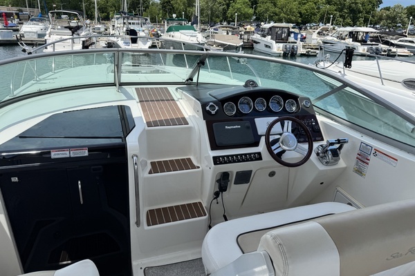 2010 Sea Ray 31
