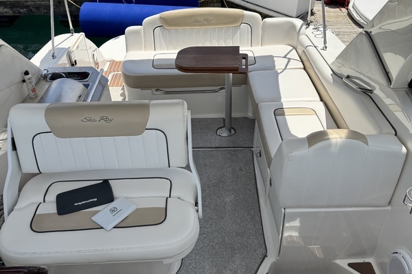 2010 Sea Ray 31