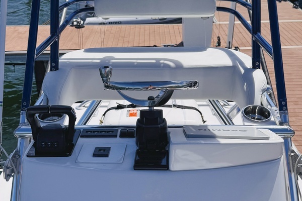 2013 Invincible 42