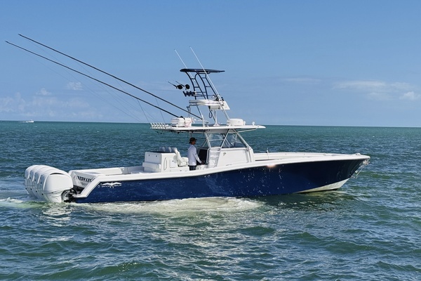 42ft Invincible Yacht For Sale