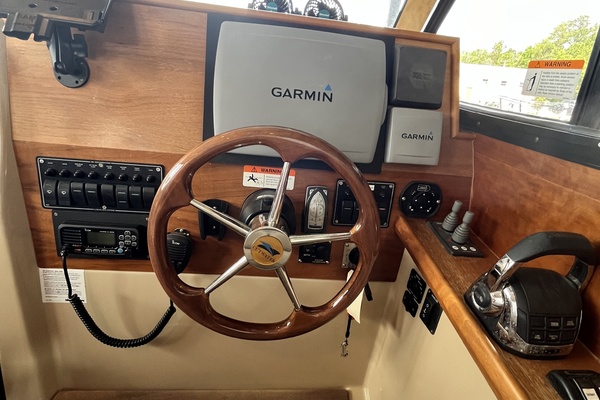28ft Cutwater Yacht For Sale
