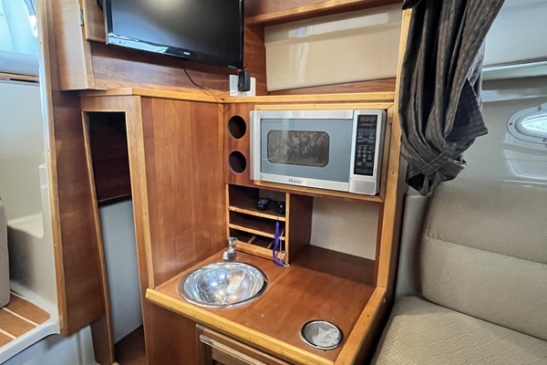 28ft Cutwater Yacht For Sale