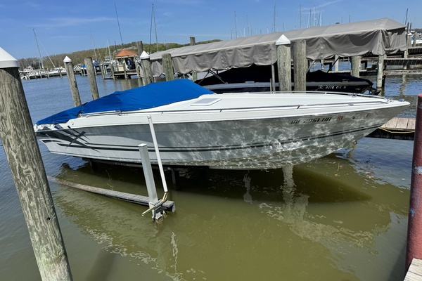30ft Formula Yacht For Sale