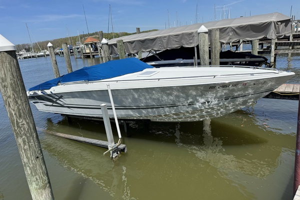 30ft Formula Yacht For Sale