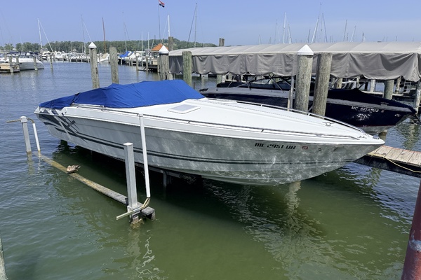 30ft Formula Yacht For Sale