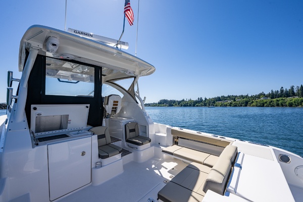 Skye Boat 38ft Pursuit Yacht For Sale