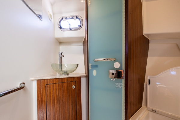 Skye Boat 38ft Pursuit Yacht For Sale