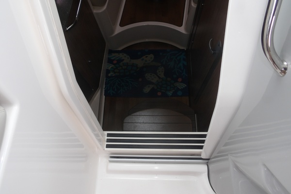 Wayward Kracken 31ft Boston Whaler Yacht For Sale