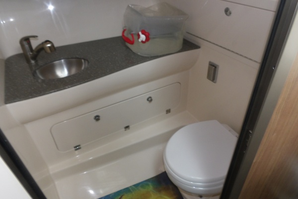 Wayward Kracken 31ft Boston Whaler Yacht For Sale