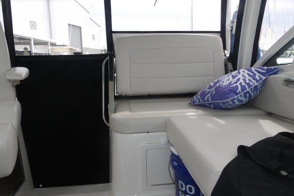 Wayward Kracken 31ft Boston Whaler Yacht For Sale