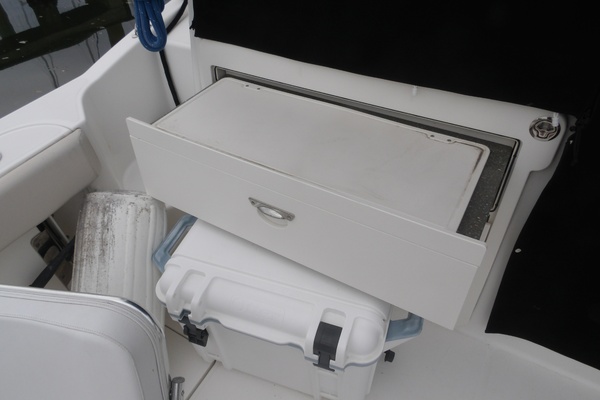 Wayward Kracken 31ft Boston Whaler Yacht For Sale