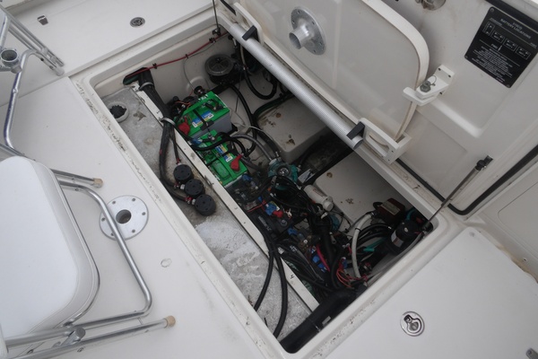 Wayward Kracken 31ft Boston Whaler Yacht For Sale