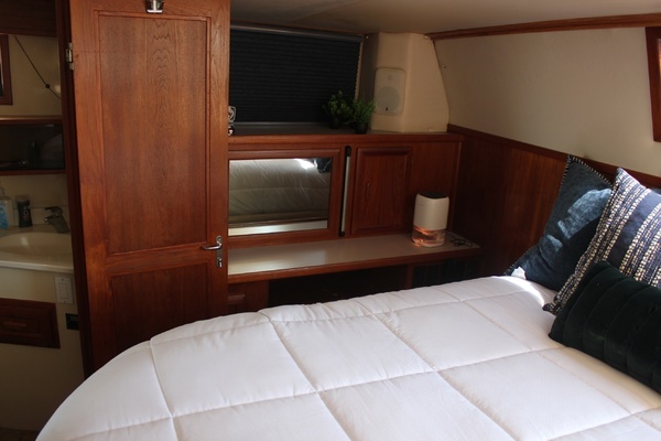 Californian Aft Cabin Yacht For Sale