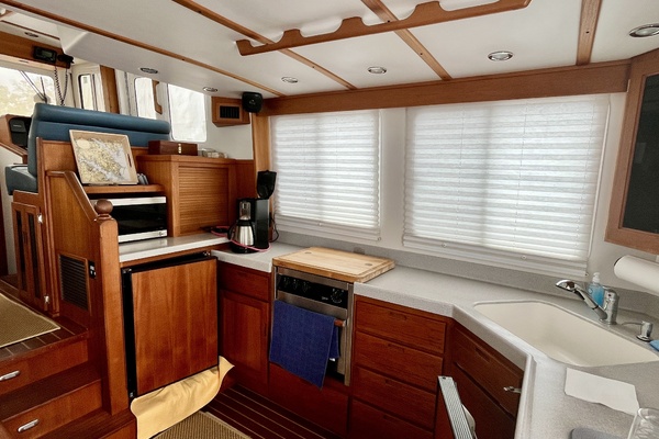37ft Nordic Tugs Yacht For Sale