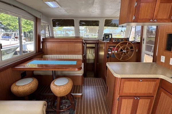 2008 Mainship 40