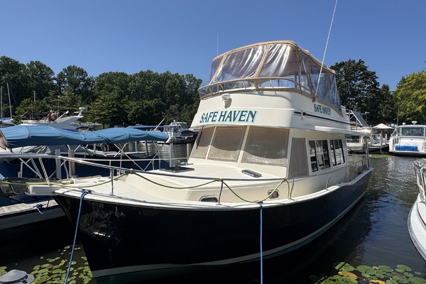 Safe Haven 40ft Mainship Yacht For Sale