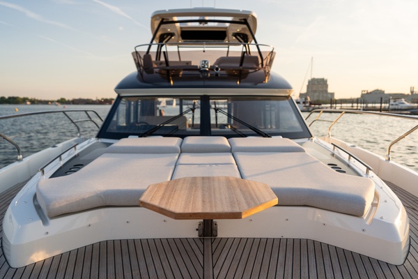 57ft Prestige Yacht For Sale
