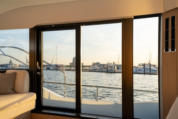 57ft Prestige Yacht For Sale
