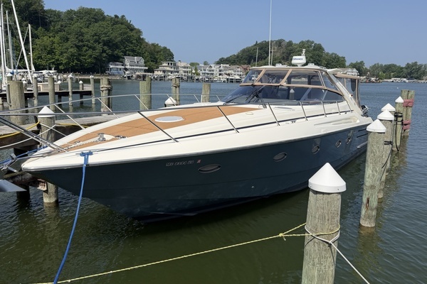 Photo of the 1997 Sunseeker Camargue 51 "Verankerd"