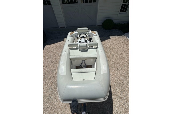 Photo of the 2017 Williams Jet Tenders Turbojet 325