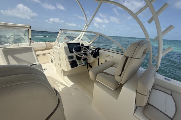 25ft World Cat Yacht For Sale