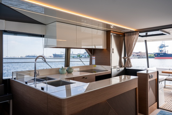 48ft Prestige Yacht For Sale