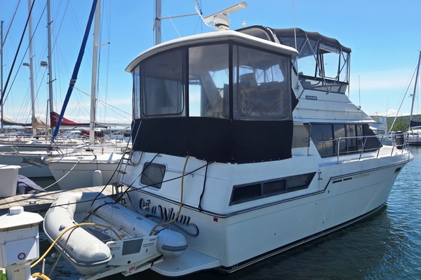 38ft Carver Yacht For Sale
