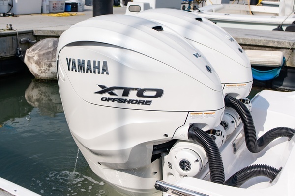 Sportsman 322 Center Console Yacht For Sale