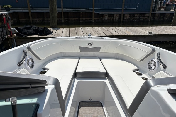 22ft Monterey Yacht For Sale