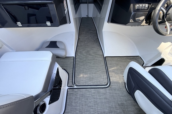 22ft Monterey Yacht For Sale