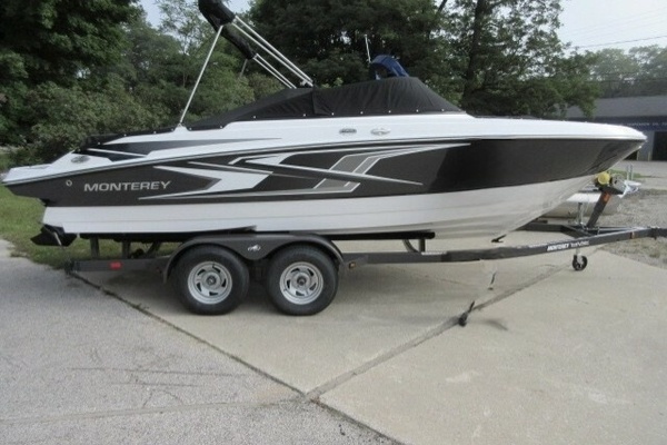 22-ft-Monterey-2018-M-22- Saugatuck Michigan United States  yacht for sale
