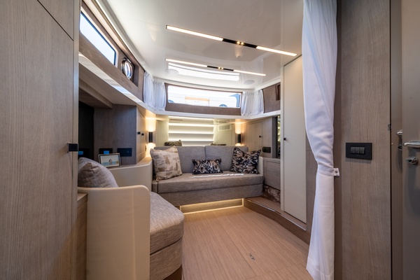 46ft Cranchi Yacht For Sale