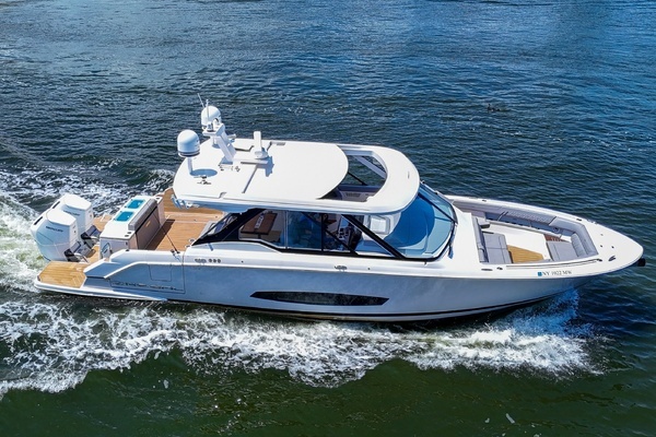 2025 Regal 43