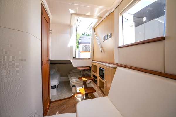 43ft Regal Yacht For Sale