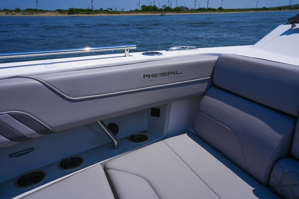 43ft Regal Yacht For Sale