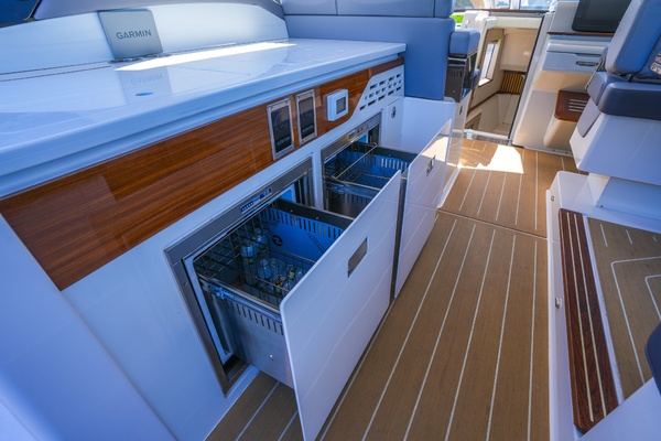 43ft Regal Yacht For Sale